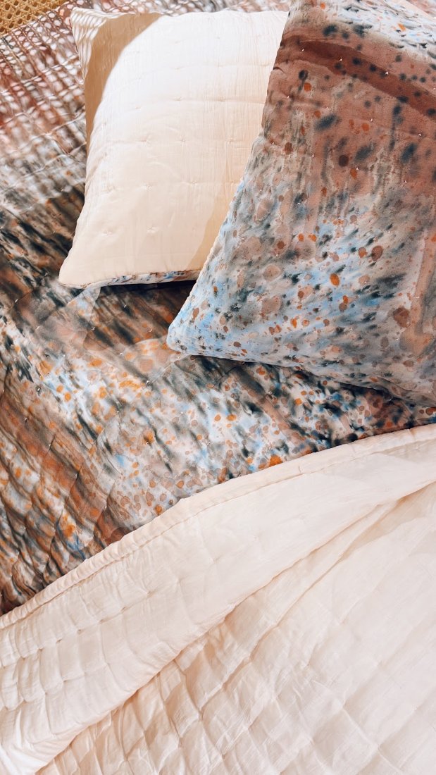 Chăn lụa tơ tằm khâu tay họa tiết hoa xanh xám | Hanhsilk