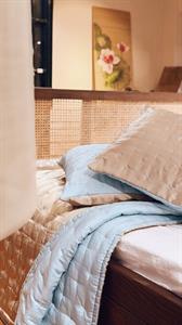 Chăn lụa tơ tằm khâu tay màu trơn pastel | Hanhsilk