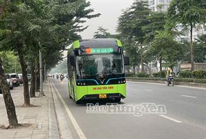 Một vòng trên xe buýt điện 83 nối Hưng Yên - Hà Nội