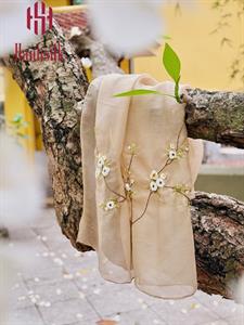 Khăn lụa đũi tơ tằm thêu tay hoa trắng - màu be | Hanhsilk