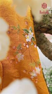 Khăn lụa đũi tơ tằm thêu tay hoa trắng - màu cam | Hanhsilk