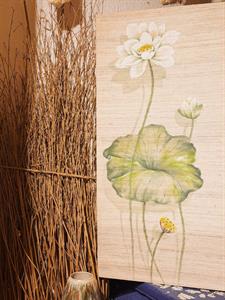 Tranh vẽ tay hoa sen trắng trên đũi tơ tằm K60, khung gỗ | Hanhsilk
